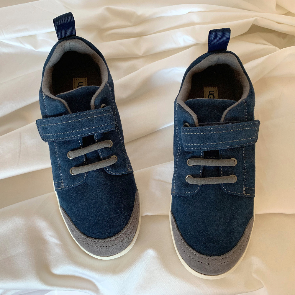Ugg Boys Sneakers Blue Suede Arched Soles Size-4